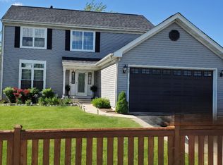 460 W Sweet Clover Rd, Round Lake, IL 60073