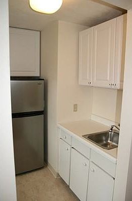 2nd image of 69 Appleton St APT 3