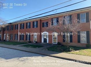 607 SE 3rd St, Evansville, IN 47713