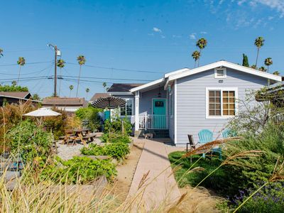 2206 Vineyard Ave, Los Angeles, CA, 90016