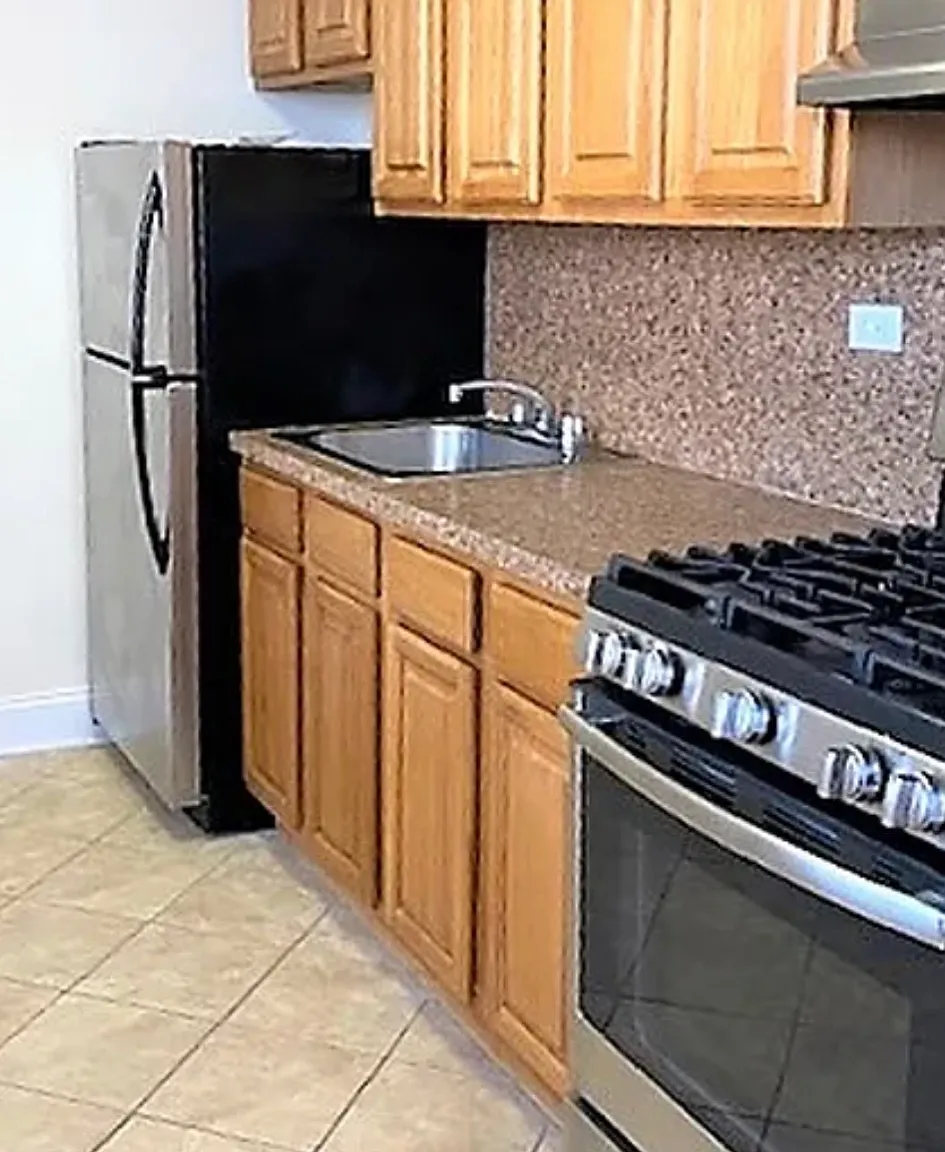 Studio, 500 sqft, $1,925 — Photo 2