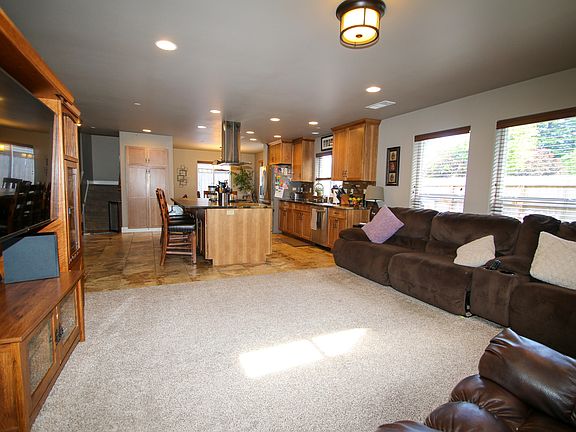 4th image of 4171 Berner Ln