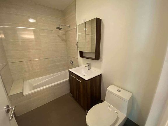 5th image of 91 Varet St #3E