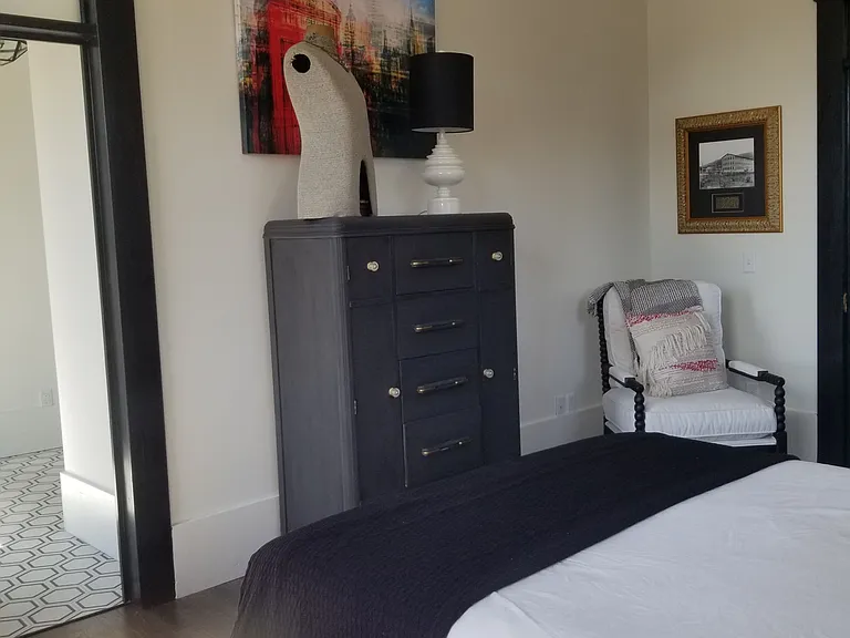 2 bed, 2.0 bath, 1600 sqft, $2,500 — Photo 30