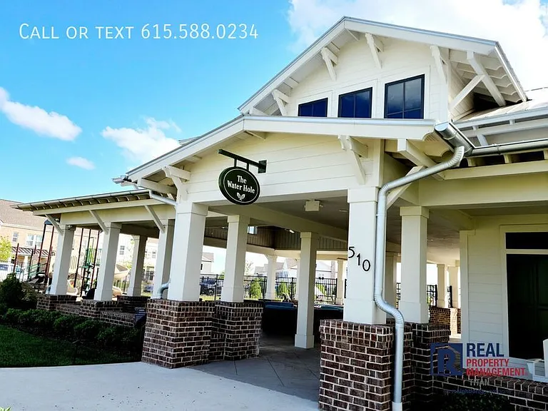 1029 Ewell Farm Cir — Photo 34