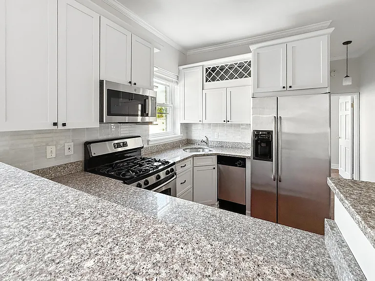 510 Palisade Ave #4L — Photo 11