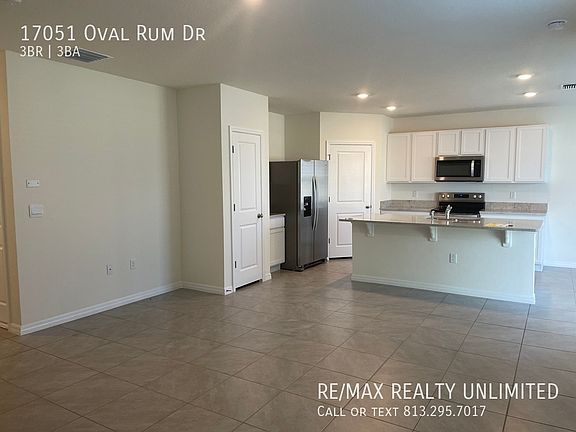 4th image of 17051 Oval Rum Dr