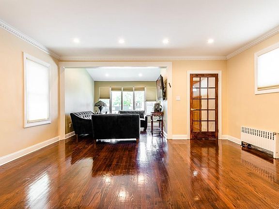 3rd image of 3831 Bedford Ave