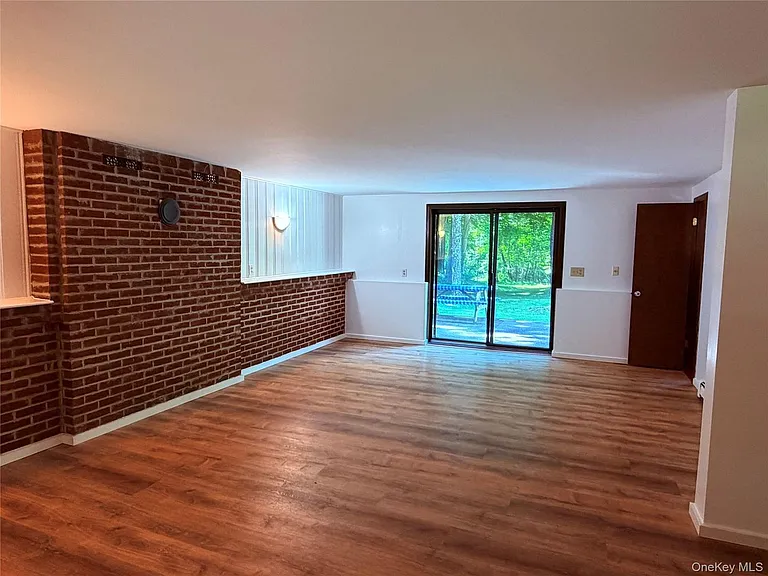 126 Carter Rd — Photo 21