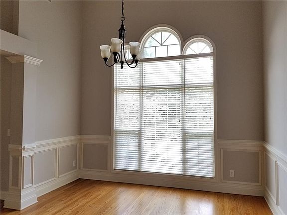 4th image of 3234 Leyland Way SE