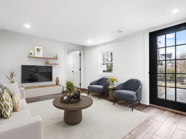 5 Smith St #R, Rockport, MA 01966