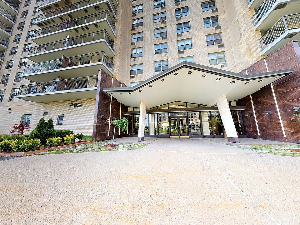 1st image of 501 Surf Ave APT 2N