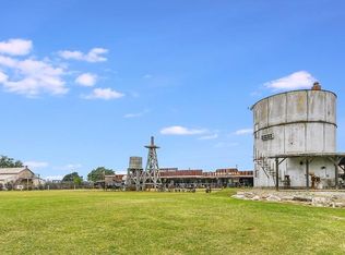 160 Glad Heart Trl, Fredericksburg, TX 78624