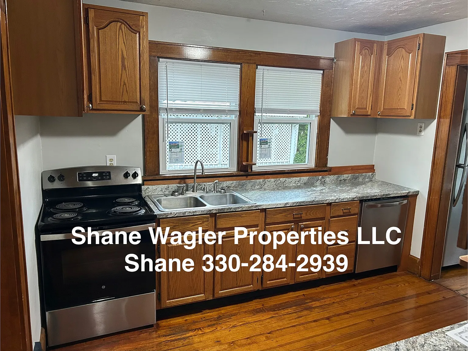 1370 S Freedom Ave — Photo 4