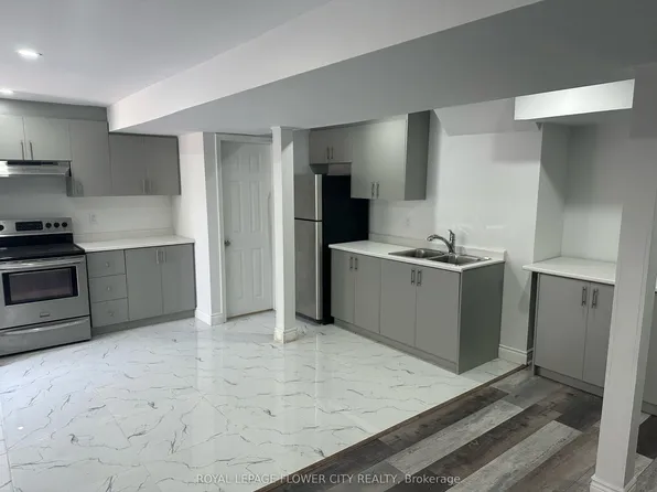 47 Sparta Dr, Brampton, ON L6P 1H8