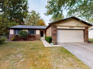 4220 Clayburn Dr, Indianapolis, IN