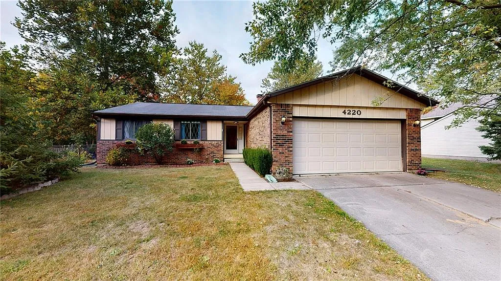 4220 Clayburn Dr photo 1
