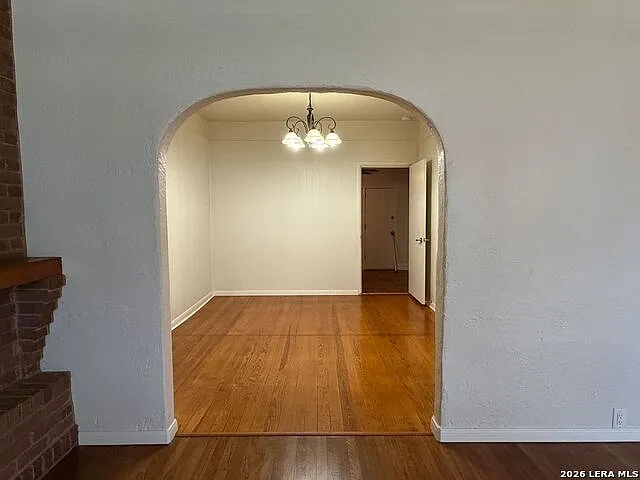 1910 McKinley Ave — Photo 6
