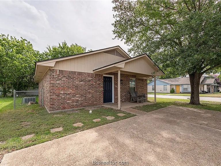 519 Chappel St — Photo 3