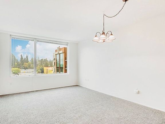 5th image of 177 107th Ave NE APT 908