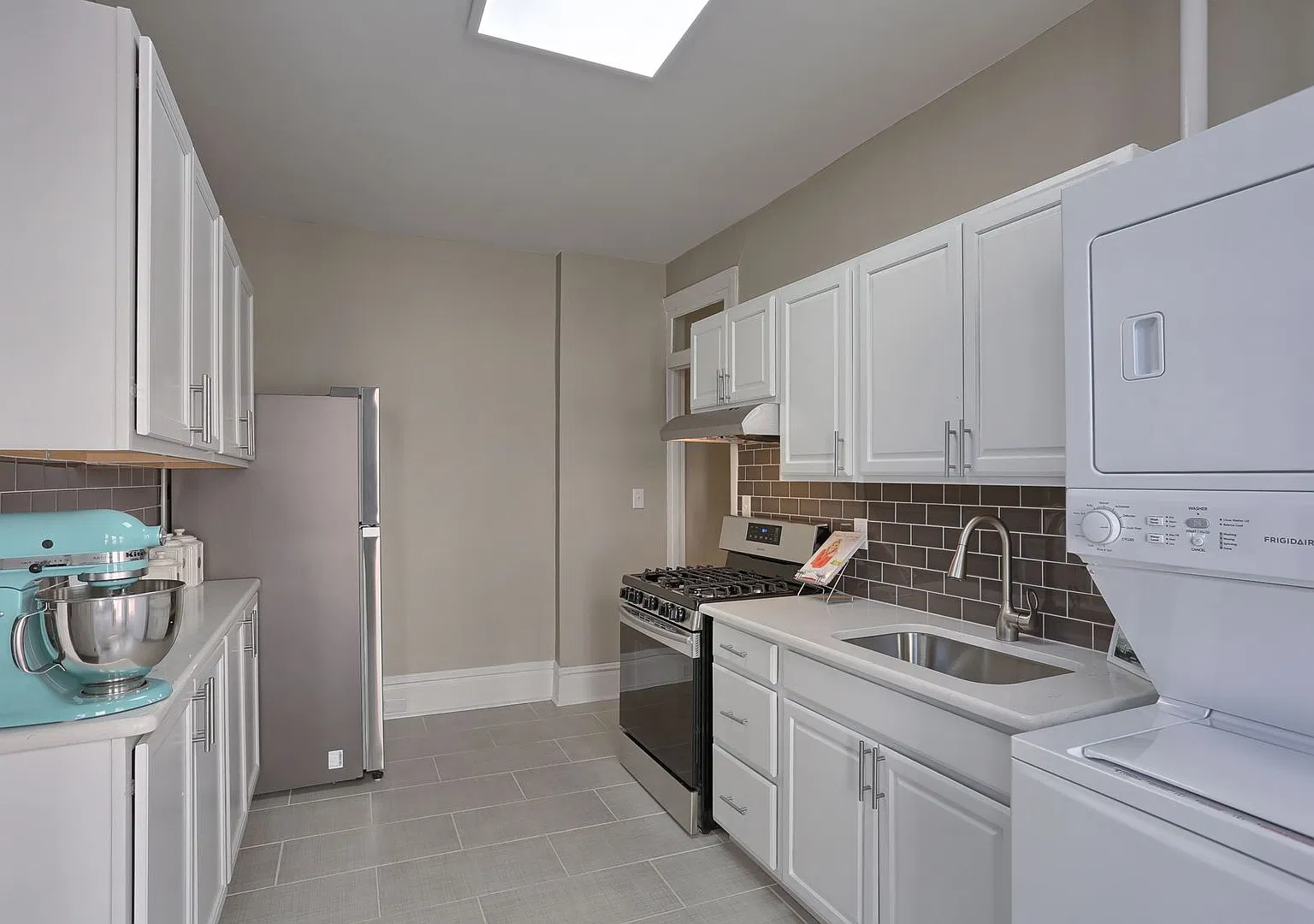 1523 Green Street — Photo 3