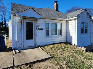 3403 Wismer Rd, Saint Ann, MO 63074