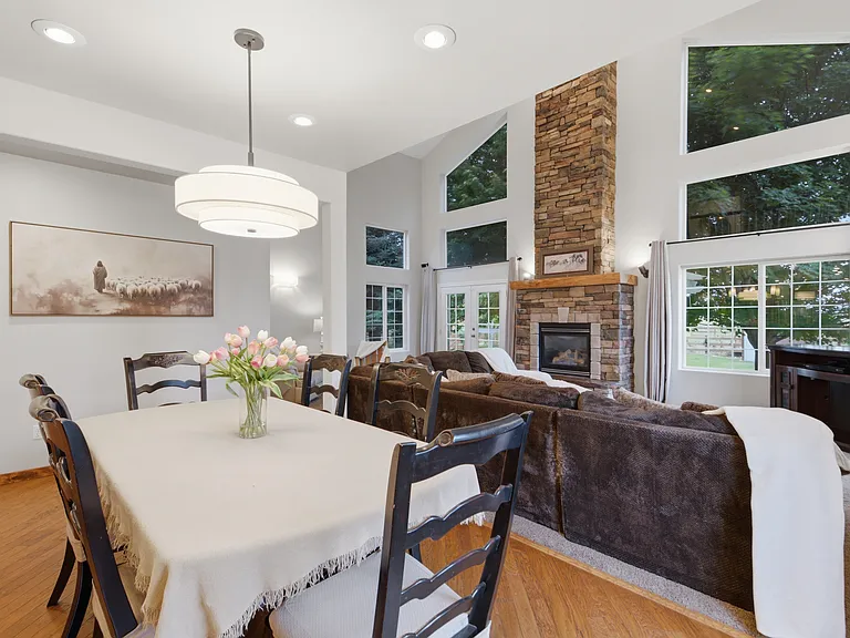 2635 N Meyer Rd — Photo 36
