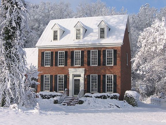 5th image of 4679 Walnut Hill Dr