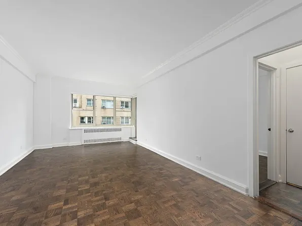 40 Park Avenue image 1 of 9