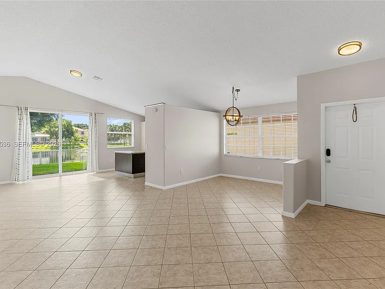 363 NW 158th Ave — Photo 5