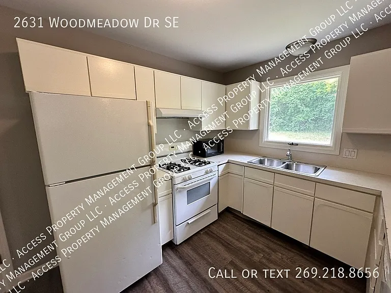 2631 Woodmeadow Dr SE — Photo 9