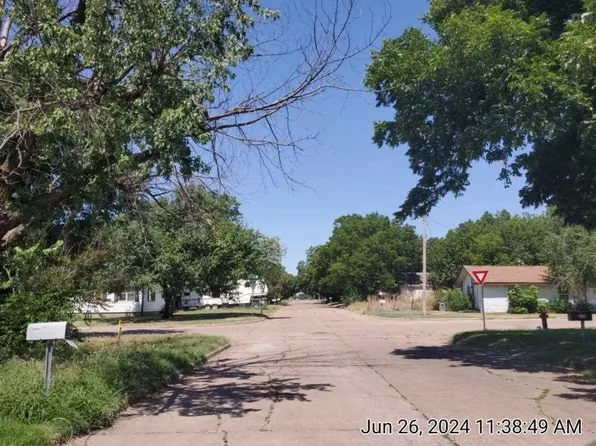 1616 NW Kingsbury Ave, Lawton, OK 73507