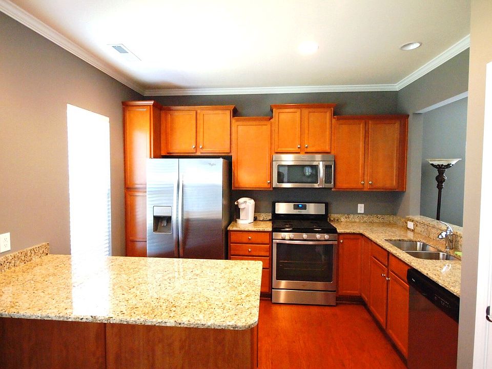 1st image of 1595 River Bend Blvd