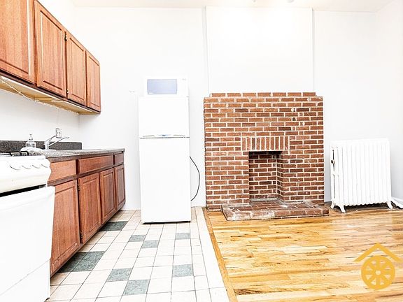 4th image of 264 Gates Ave #1F