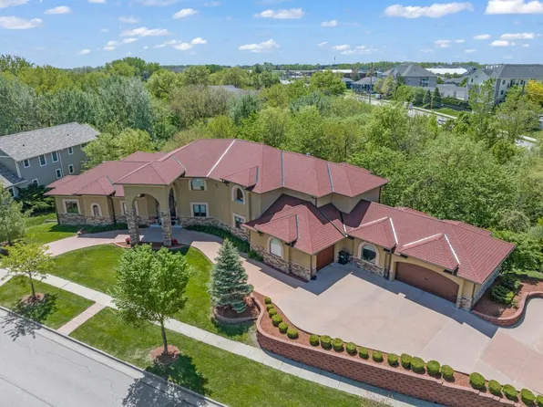 4408 Cochrane Pkwy, Ames, IA 50014