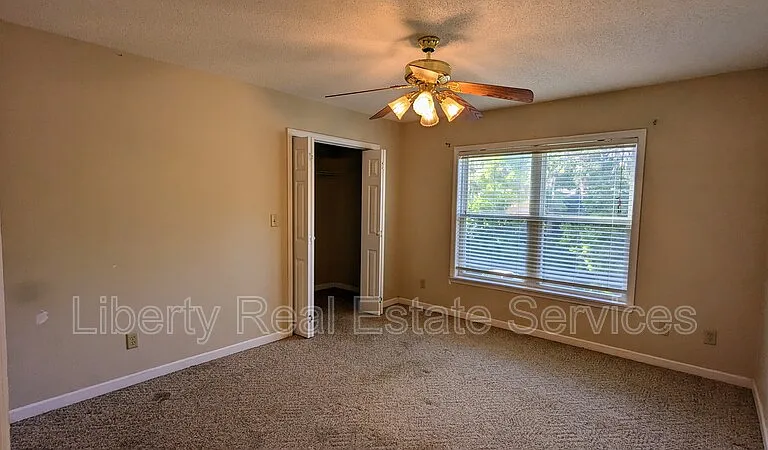 306 N Main St #2C — Photo 6