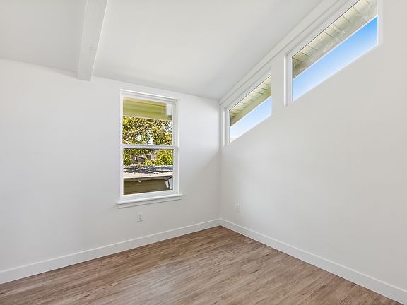 5th image of 601 Lexington Ave