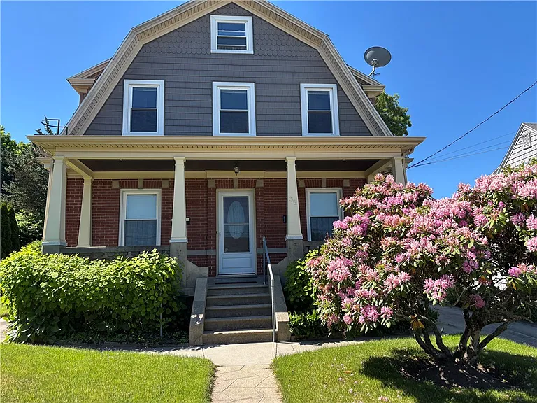 35 Oak St #2 — Photo 11