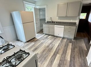 593 Heath St APT 1, Chestnut Hill, MA 02467