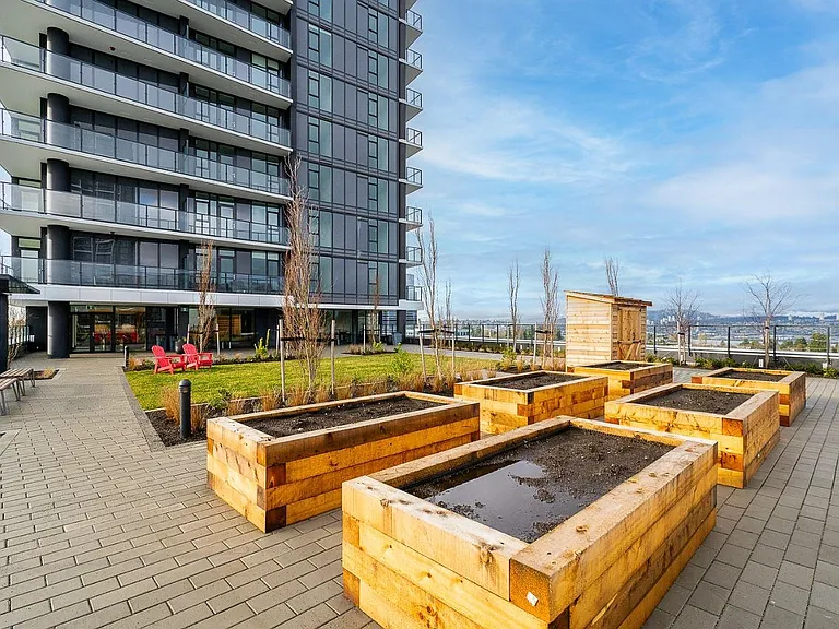 10750 135a St #4205 — Photo 36