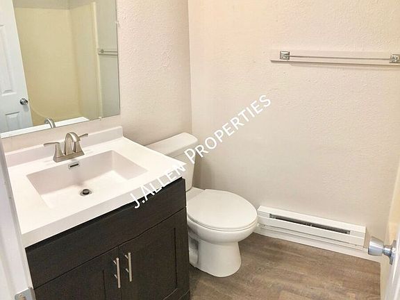 2nd image of 1805 Parker Cir #B
