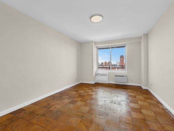 4th image of 400 Central Park W APT 12W