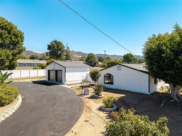 450 W Loop Dr, Camarillo, CA 93010