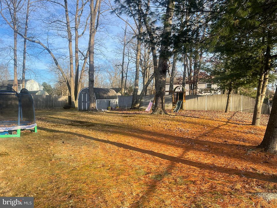 2nd image of 1102 S Beecham Rd