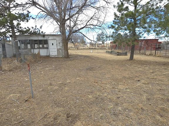5th image of 1476 Coates Ave