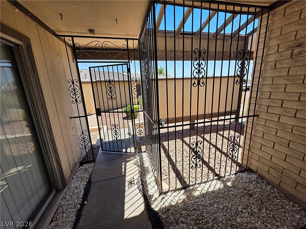 1 bed, 1.0 bath, 736 sqft, $920 — Photo 4