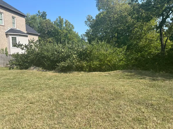 557 Pasadena Dr, Lexington, KY 40503