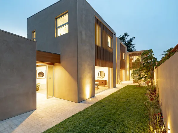 2132 Walnut Ave, Venice, CA 90291