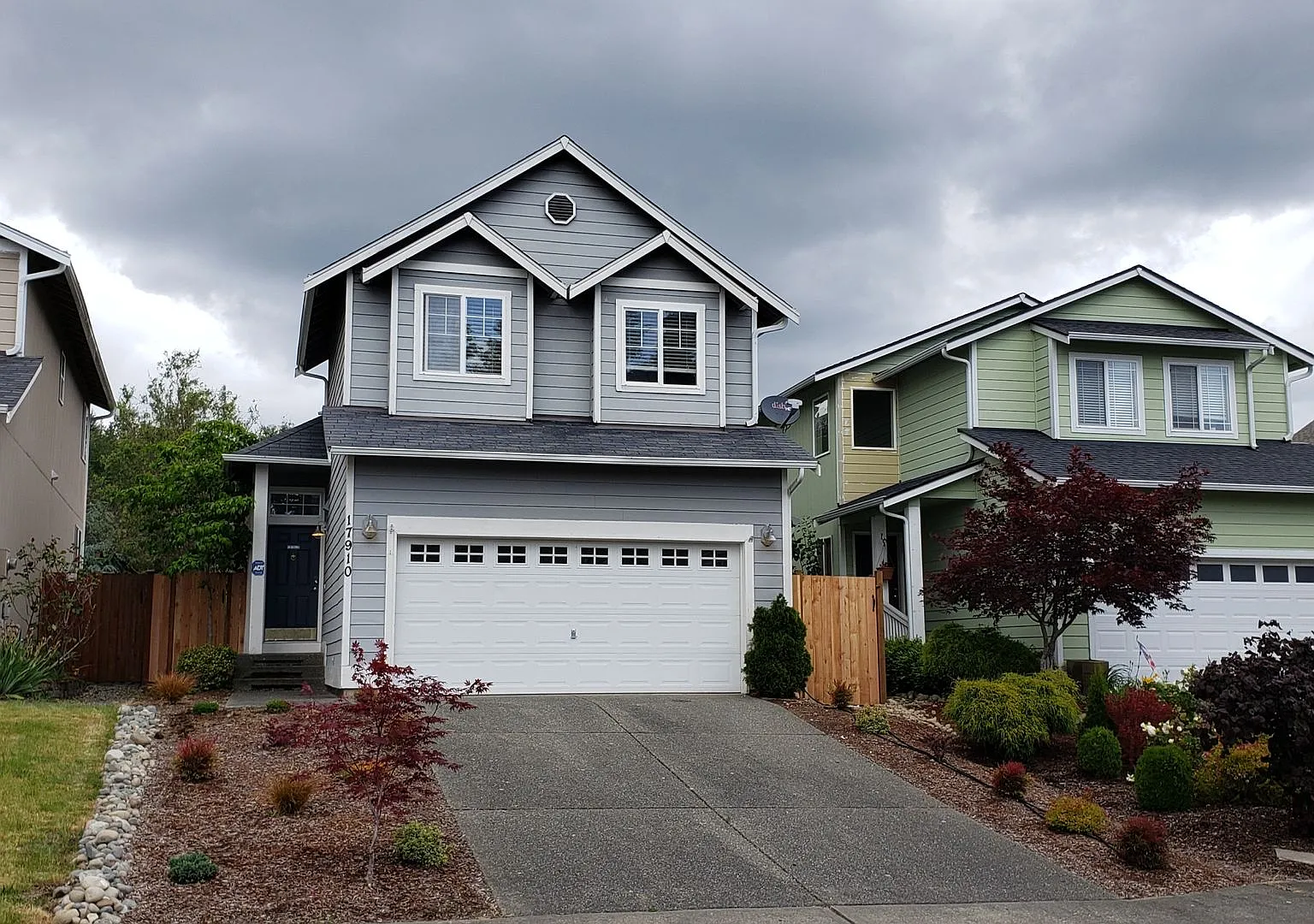 Inviting 3bed/2bath Home in Bonney Lake! — Photo 1