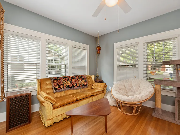 1221 N Perry Ave — Photo 9